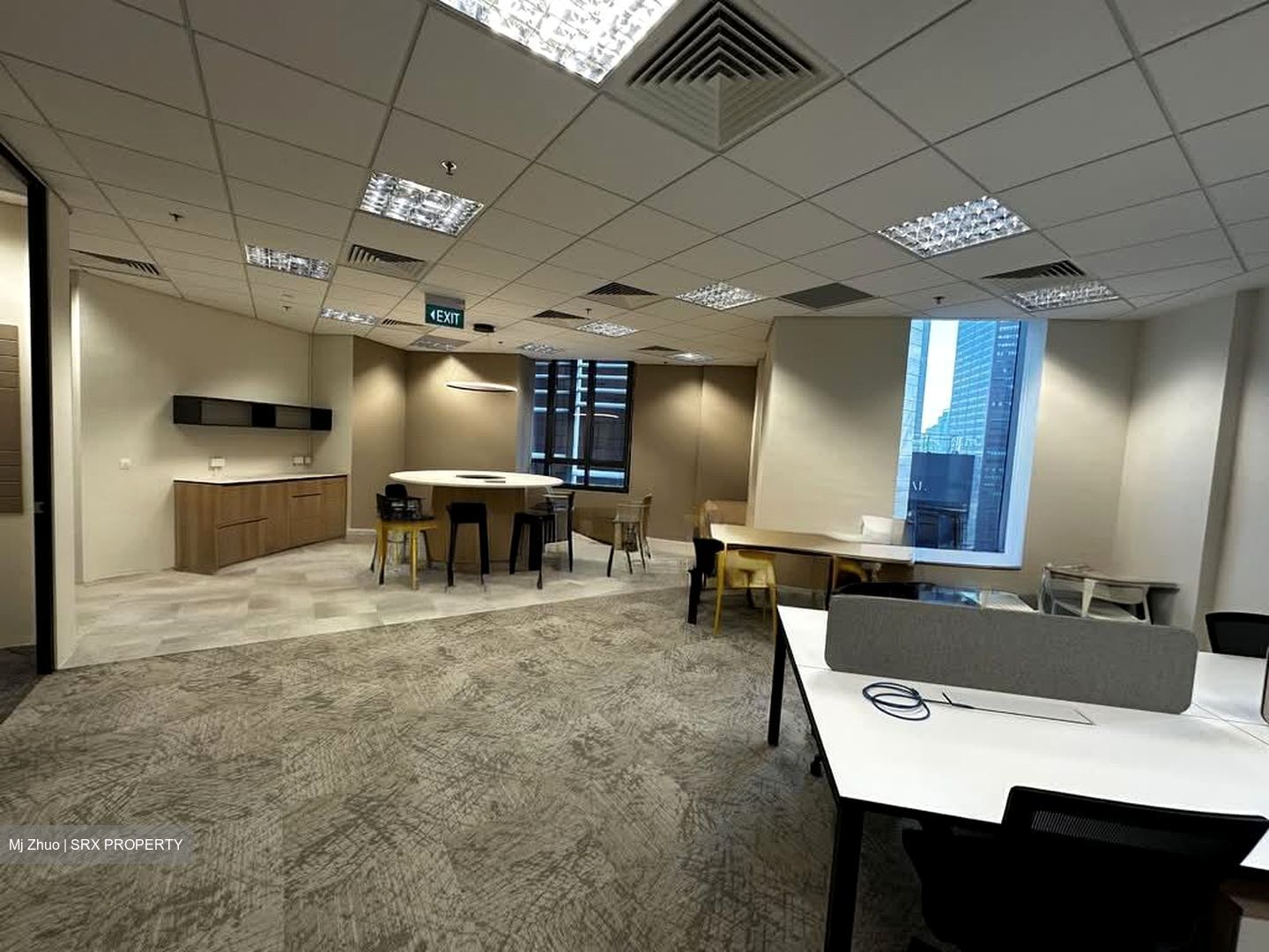 PLUS (D1), Office #542749791